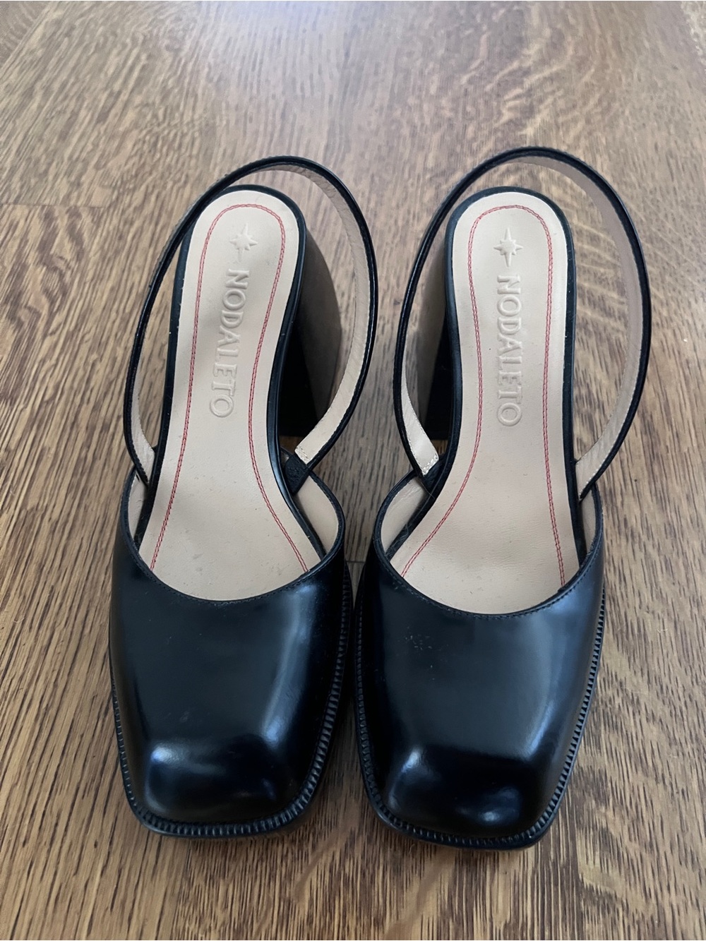 Nodaleto Black Leather Slingback Pumps